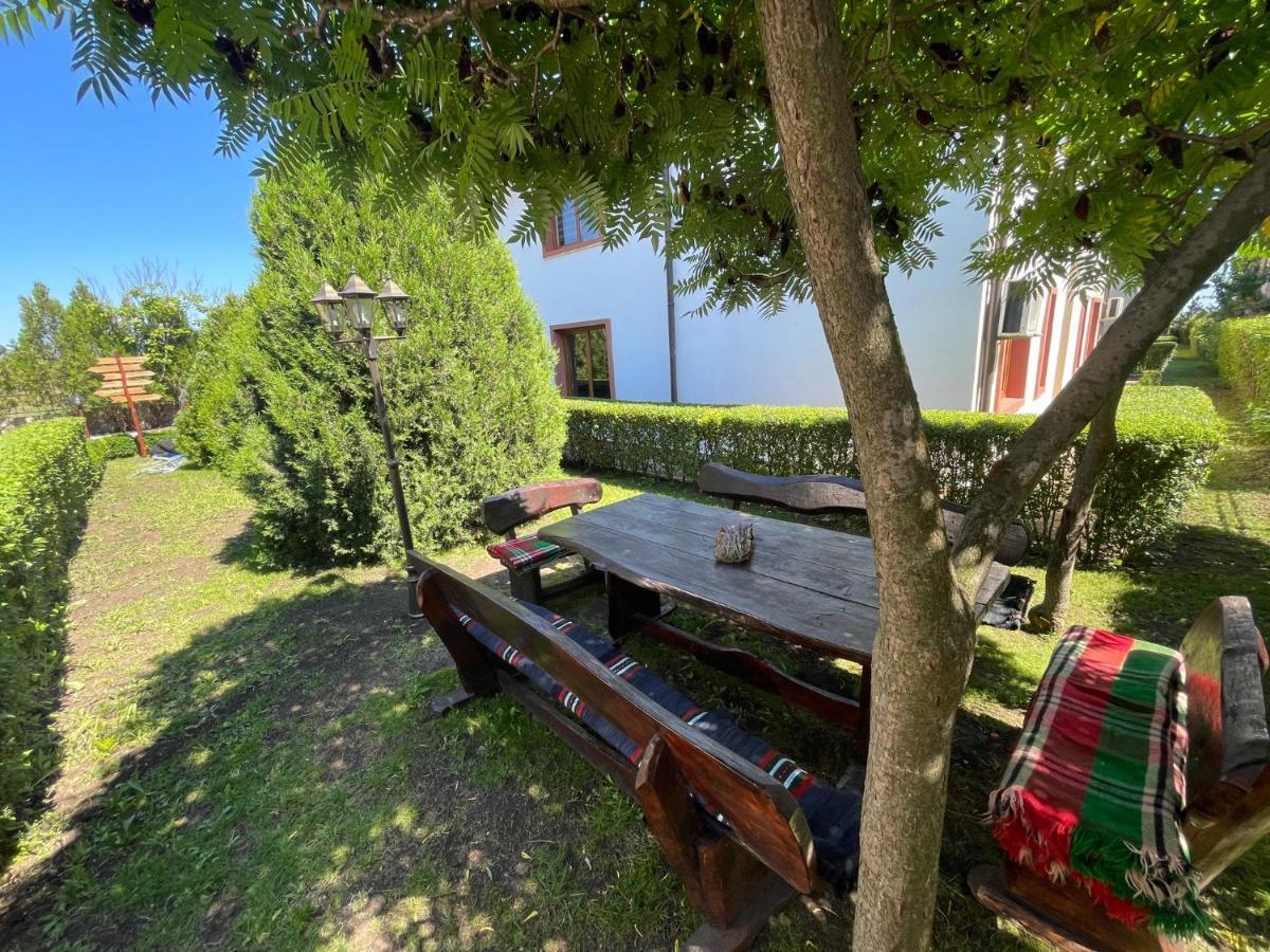 Panteli Apart House Aheloj Kültér fotó